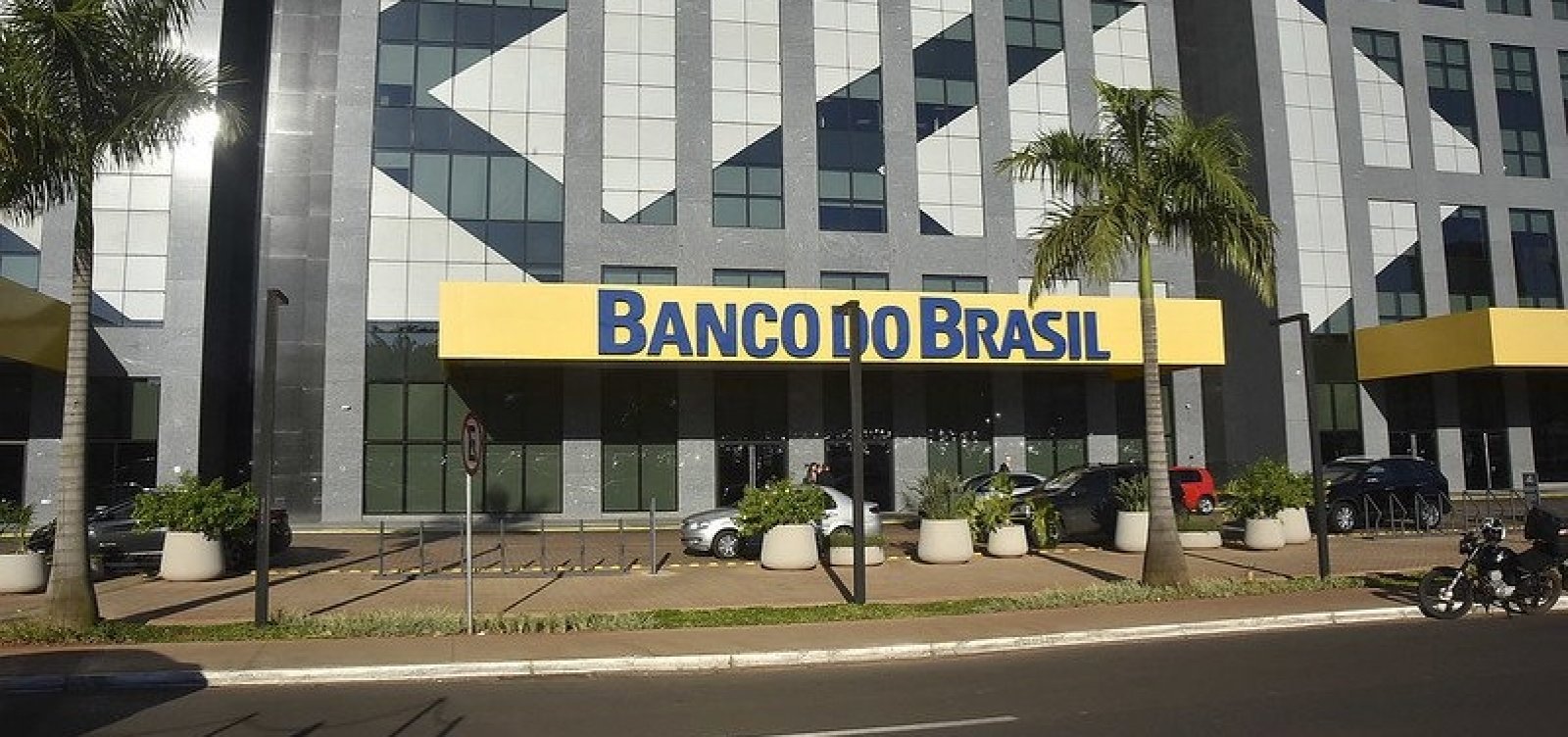 Juiz determina que Banco do Brasil devolva R$ 150 mi aos cofres baianos