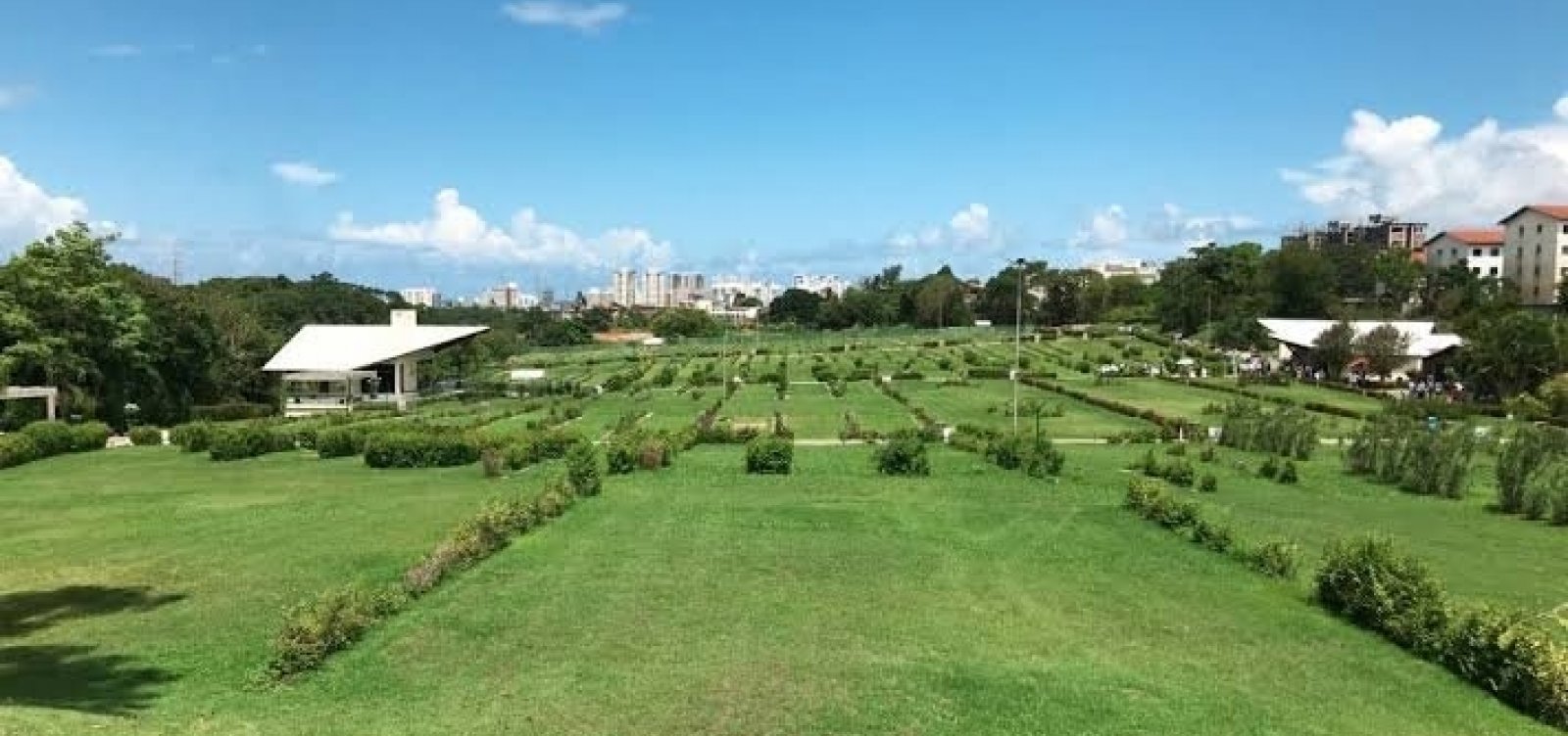 Prefeitura compra 1700 vagas funerárias em dois cemitérios particulares de Salvador