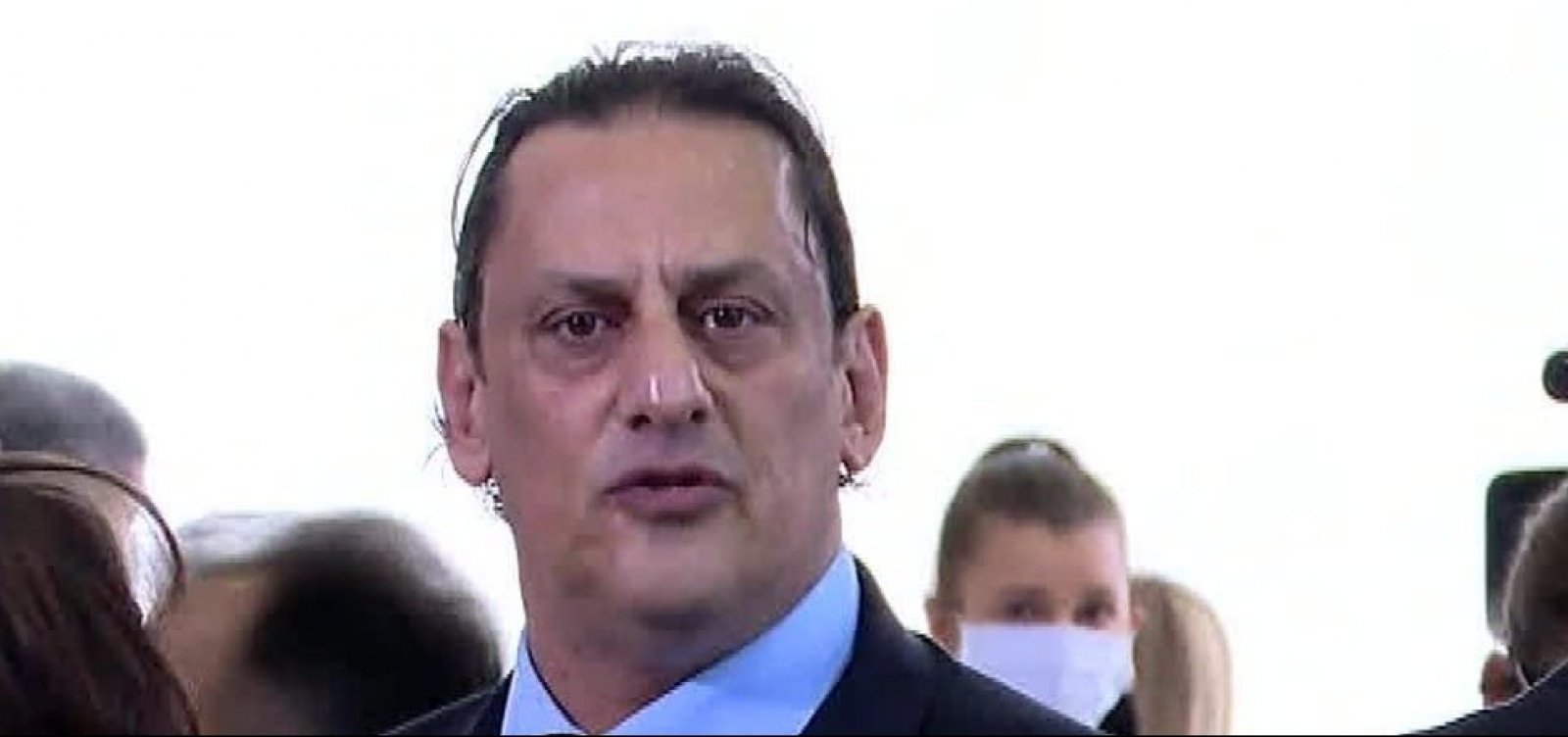 Wassef afirma que Presidente e Flávio Bolsonaro não sabiam onde estava Queiroz