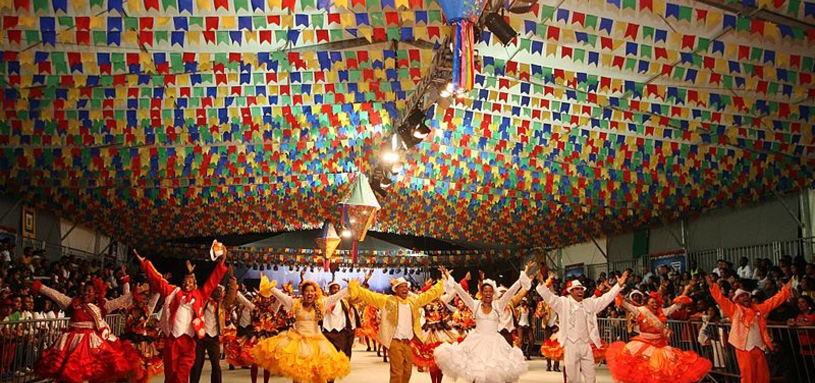 Prefeitura veta lei que propõe 'cota' de 60% a contratação de artistas com escritório em Salvador