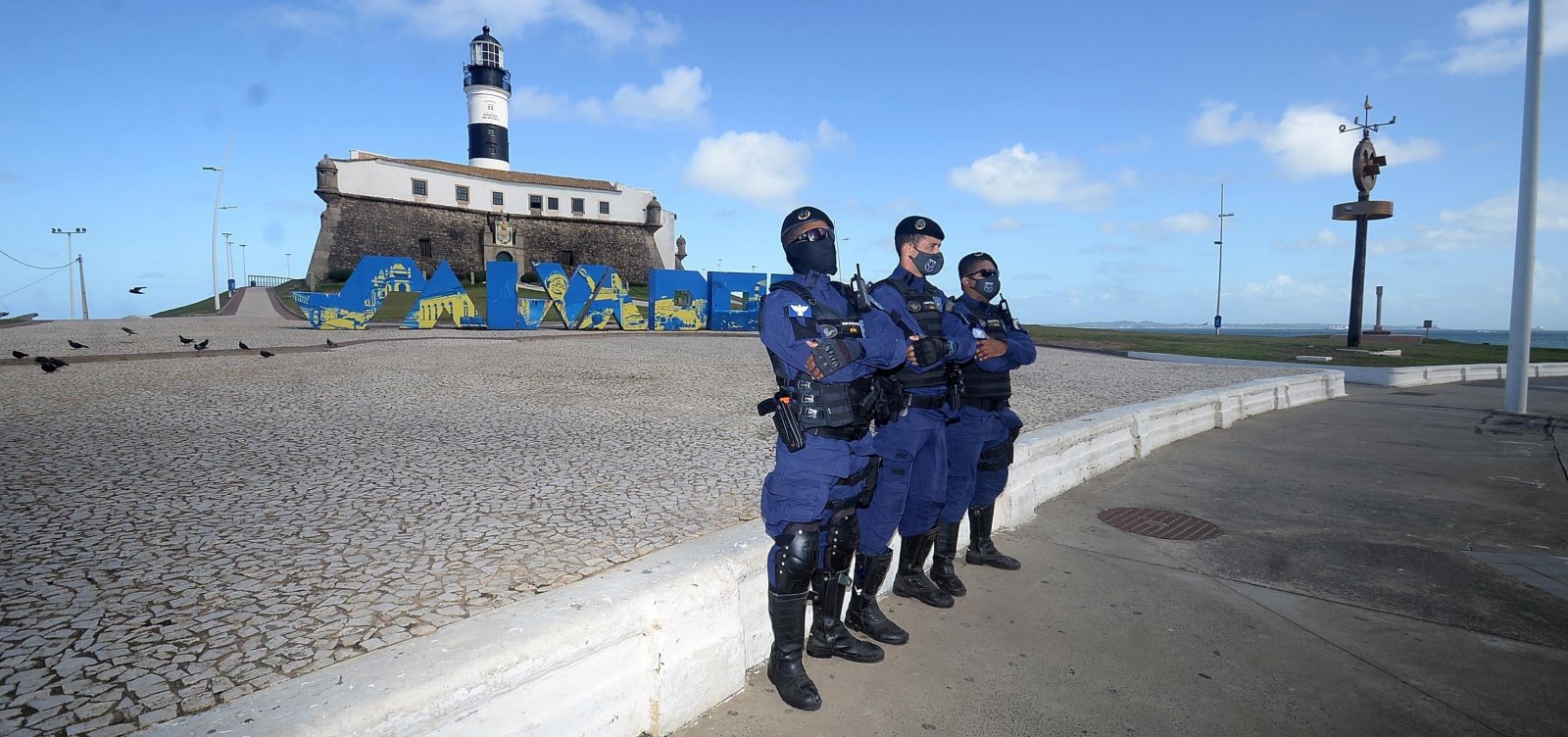 Após reabertura, uso do calçadão da Barra terá novas regras; saiba mais