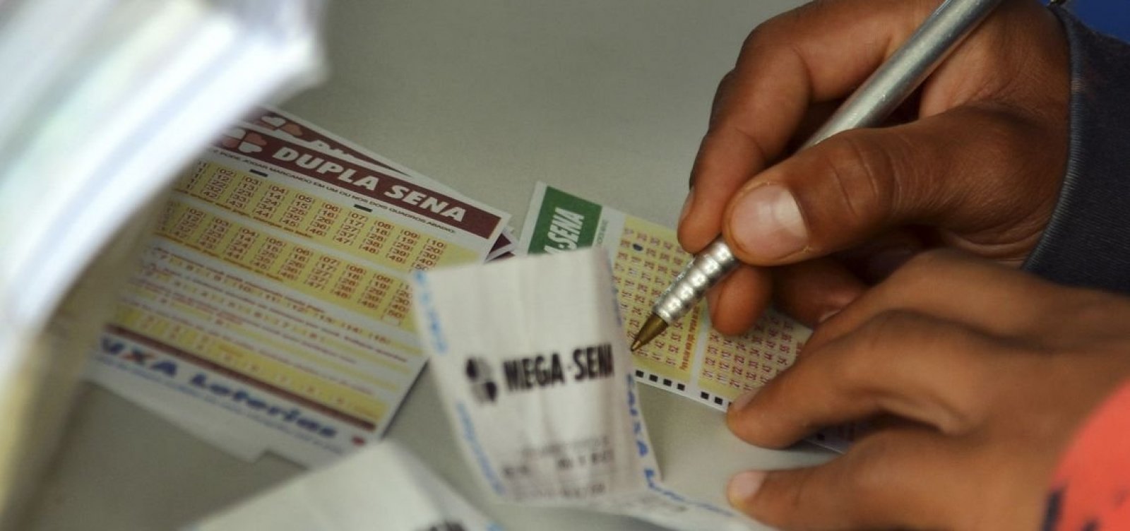 Mega-Sena: ninguém acerta as seis dezenas e prêmio acumula em R$ 23 milhões