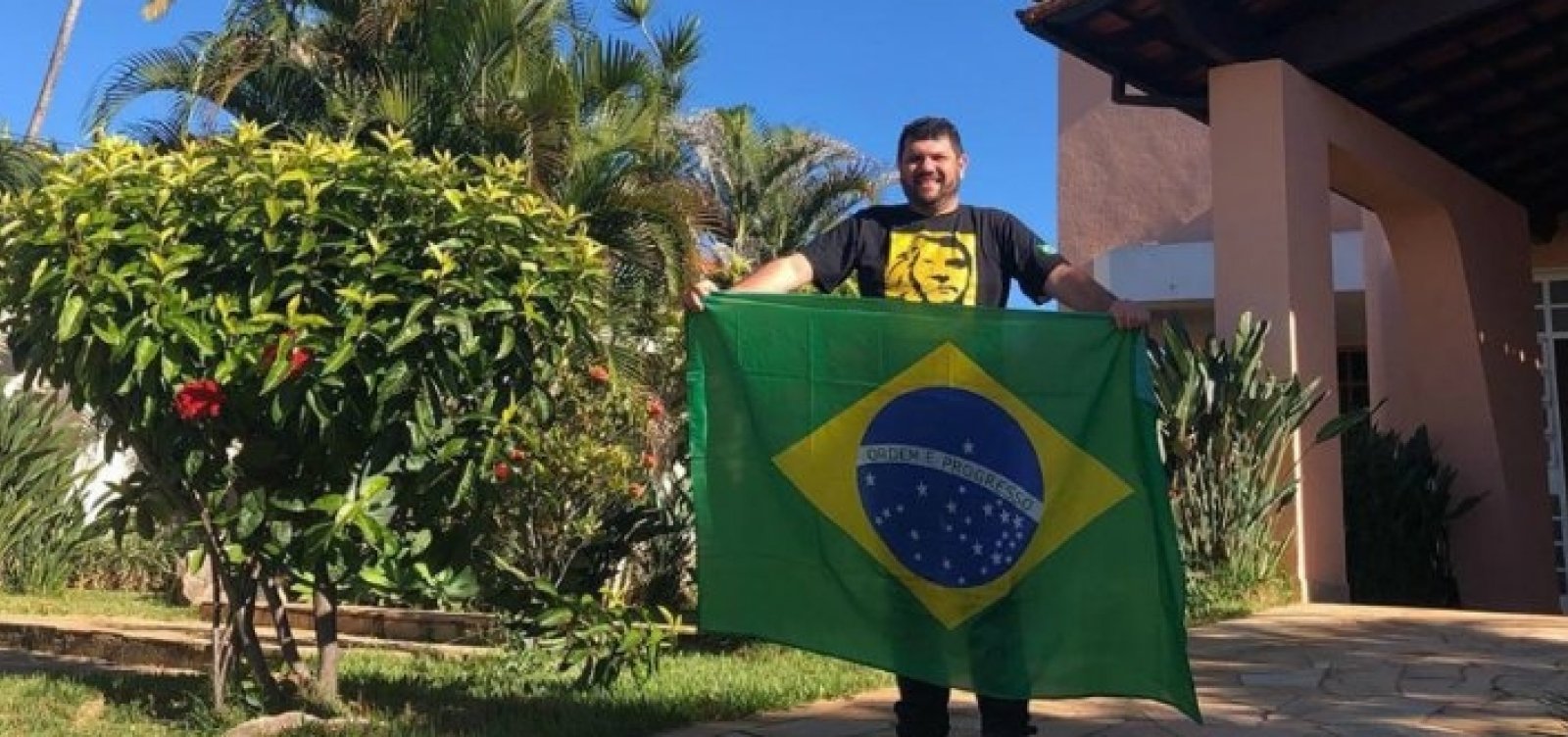 Moraes determina prorrogação da prisão de blogueiro bolsonarista