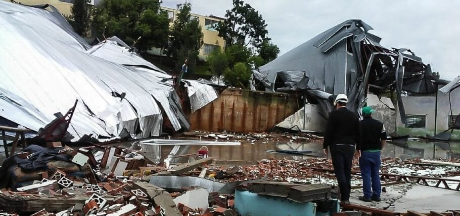 ‘Ciclone bomba’ provoca ao menos quatro mortes no Sul do Brasil