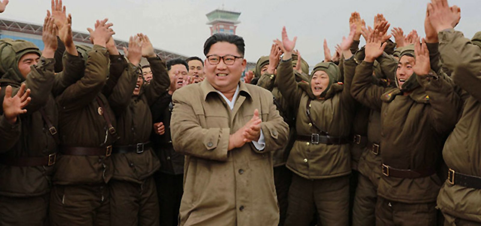 Kim Jong-un diz que Coreia do Norte teve zero caso de Covid: 'Sucesso brilhante'