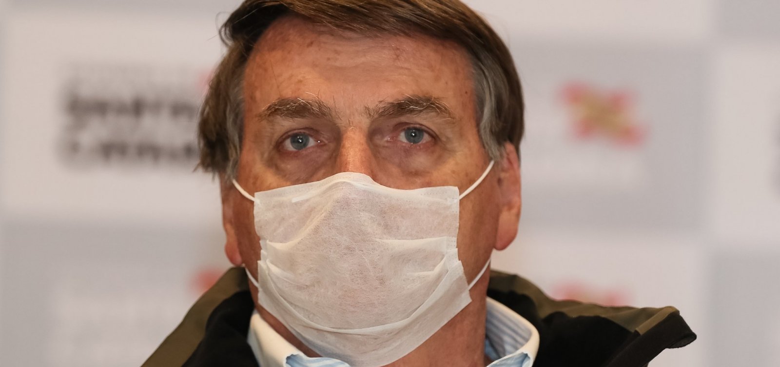 Bolsonaro amplia vetos a uso de máscaras, que agora deixam de ser obrigatórias em prisões
