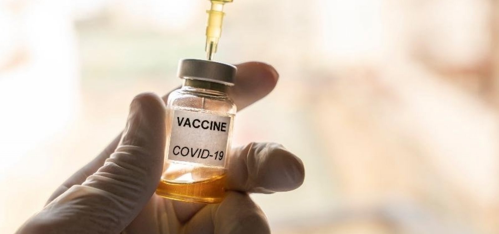 EUA firmam contrato de US$ 1,6 bilhão com empresa para fabricação de vacina contra Covid-19