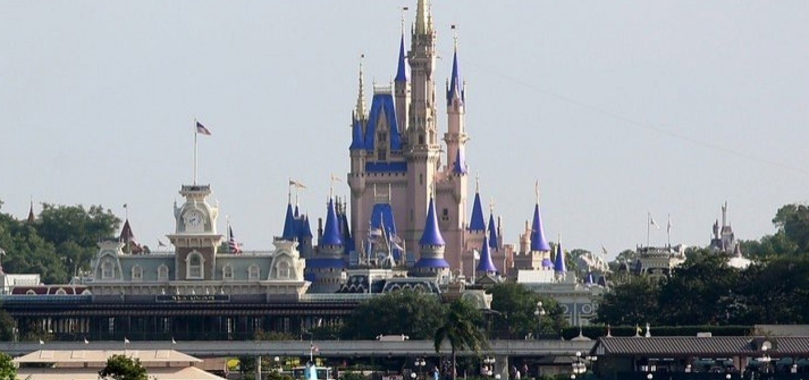 Disney reabre na Flórida em meio a alta de casos de coronavírus