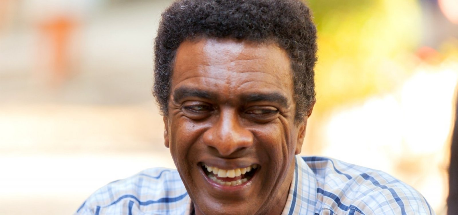 'Assim o Zé Mayer pode voltar às novelas, sem perigo', brinca Hélio de la Peña sobre distância nas gravações da TV