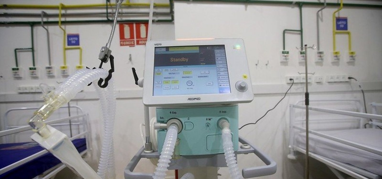 Durante pandemia, Ministério da Saúde abre mão de respiradores