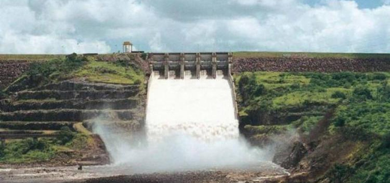 Comportas da barragem Pedra do Cavalo serão abertas para teste de calha do Rio Paraguaçu