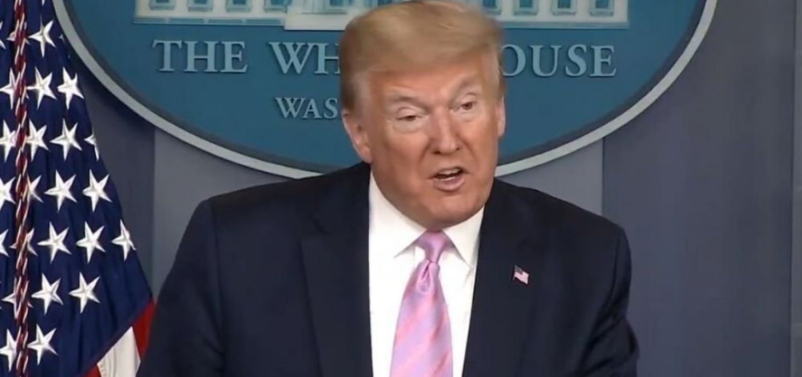 Trump sugere que eleições nos EUA sejam adiadas para evitar fraude na votação por correio