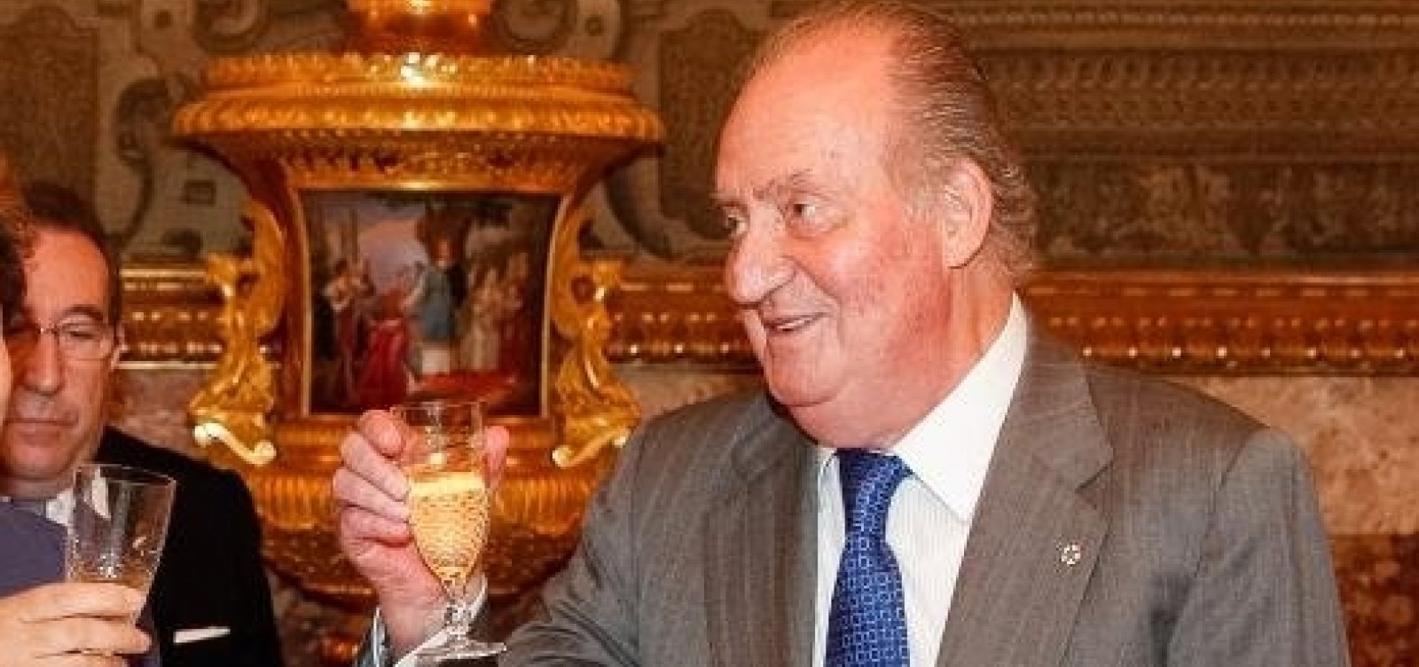 Rei emérito da Espanha, Juan Carlos I deixará o país em meio a suspeitas de corrupção 
