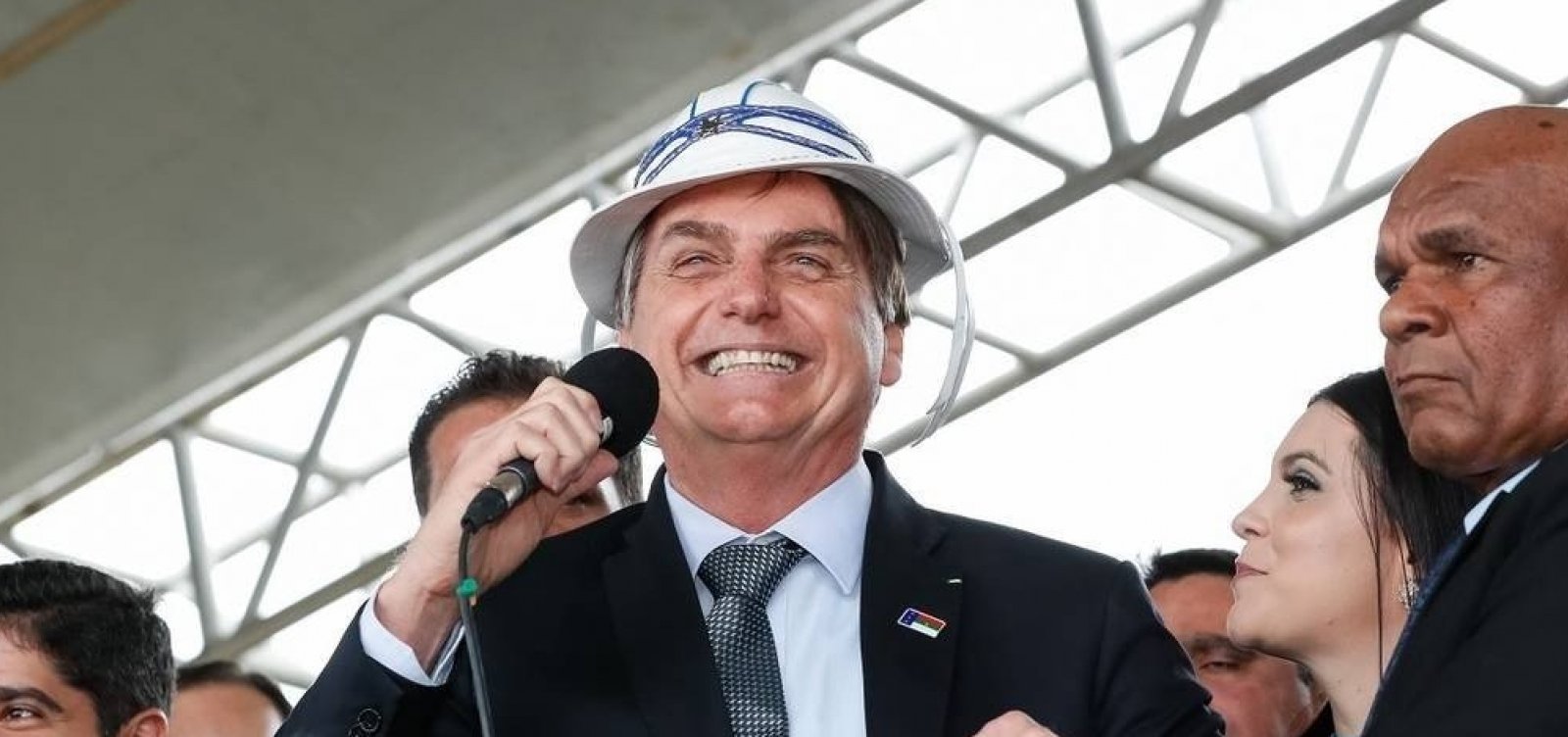'Outras coisas do mundo civilizado chegarão à região Norte', afirma Bolsonaro