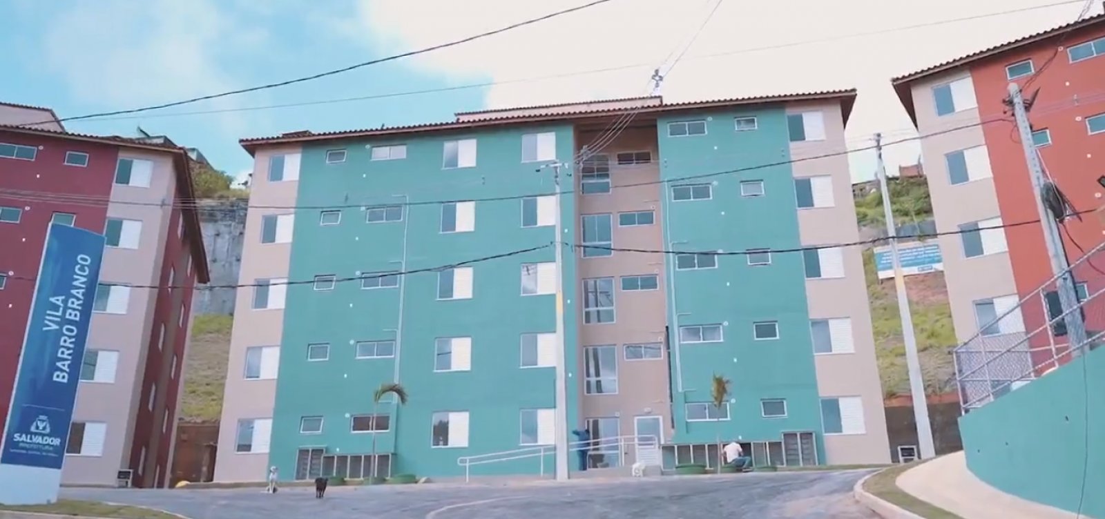 Cinco anos após tragédia, Prefeitura de Salvador entrega Vila do Barro Branco