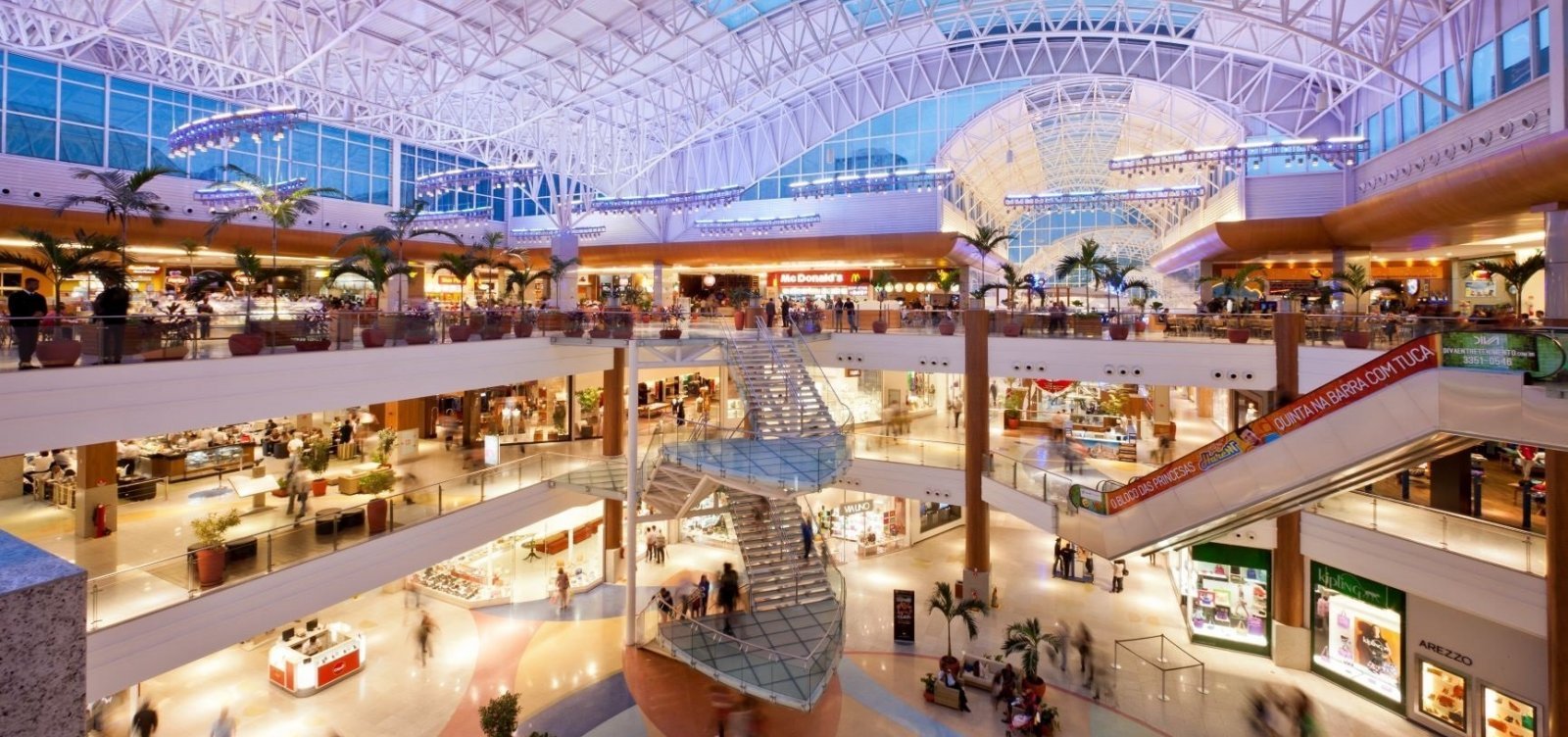 Secretário descarta aumento de horário em shoppings na próxima etapa de flexibilização