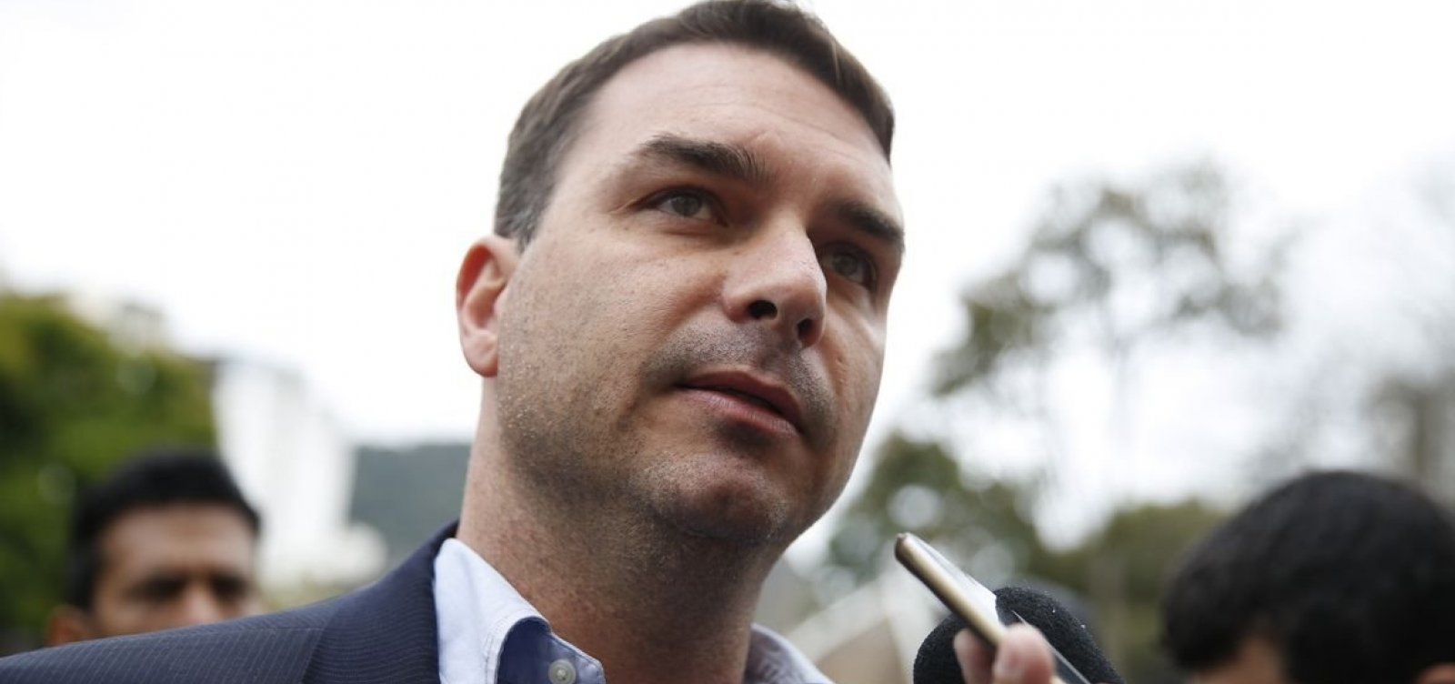 MP-RJ apura se loja de Flávio Bolsonaro ‘lavou’ R$ 2,1 milhões