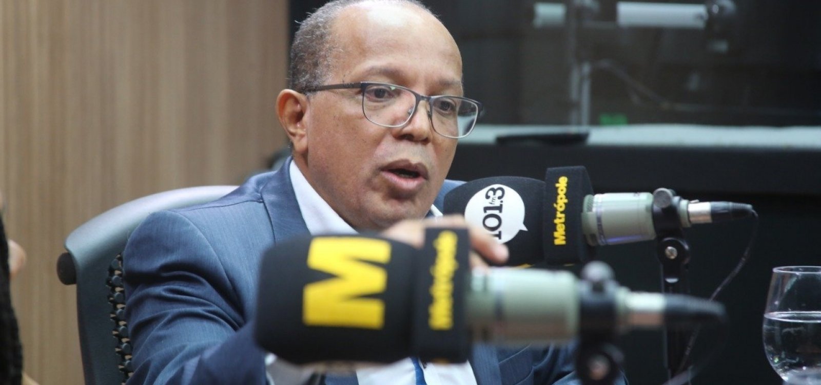 Suíca diz que não é opinião do PT aliança com DEM-PSDB aprovada por Rui: 'Tem que ouvir a militância'