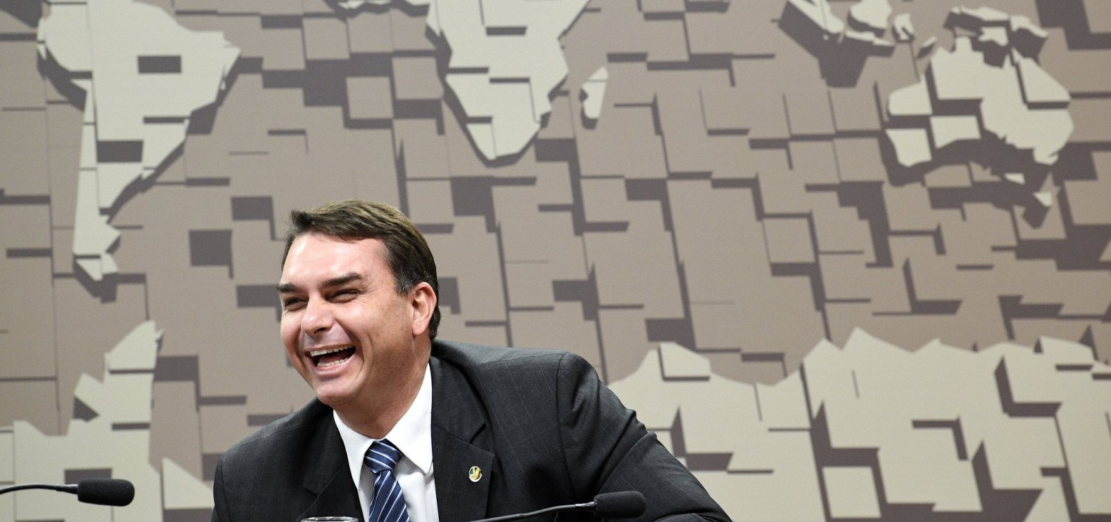 MP deve apresentar na próxima semana denúncia contra Flávio Bolsonaro no caso das rachadinhas