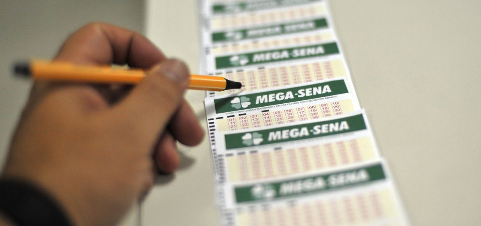 Mega-Sena pode pagar hoje (04) R$ 95 milhões