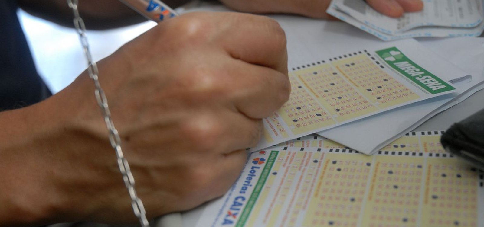 Mega-Sena sorteia R$ 2,5 milhões nesta quarta