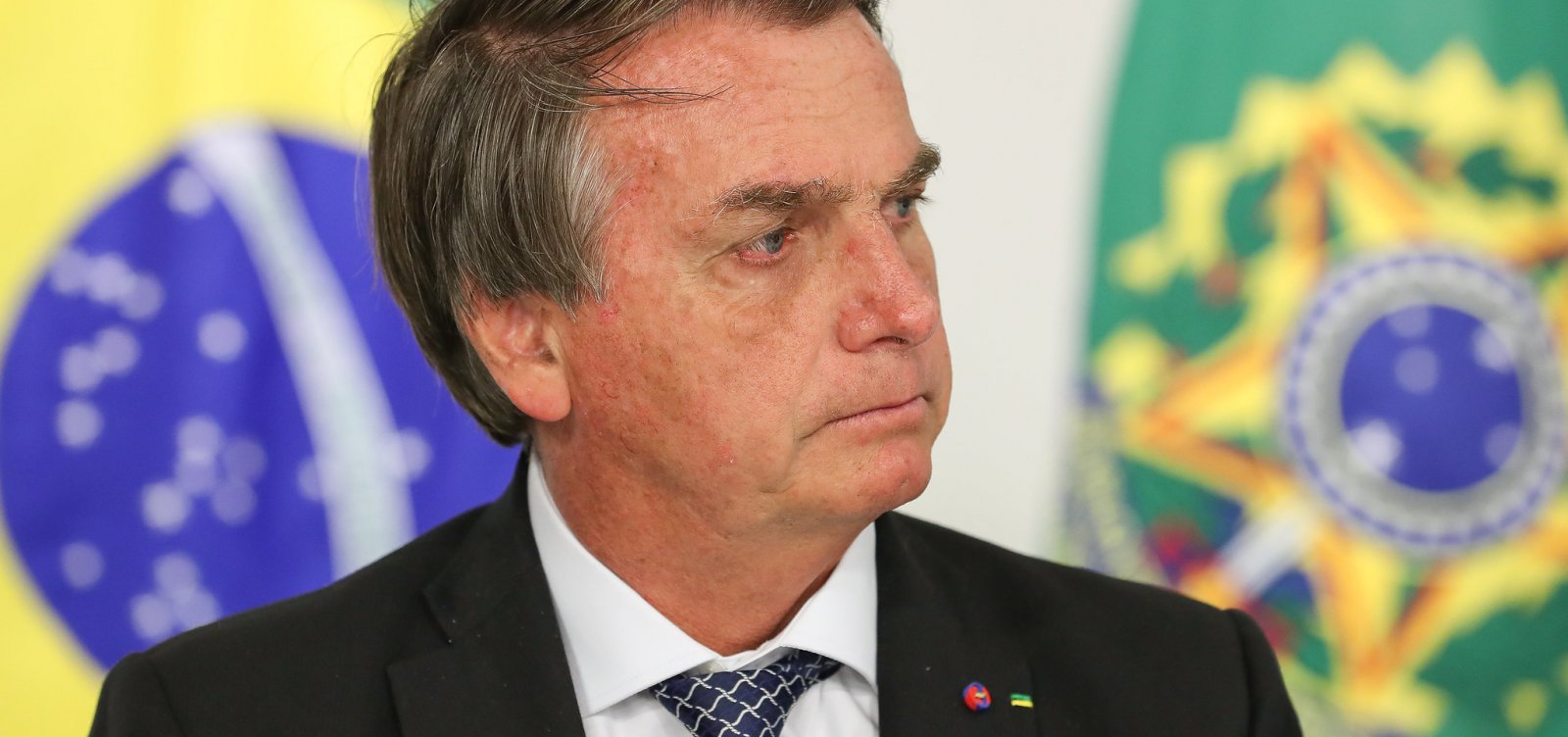 Bolsonaro indica que vetará perdão a dívidas de igrejas