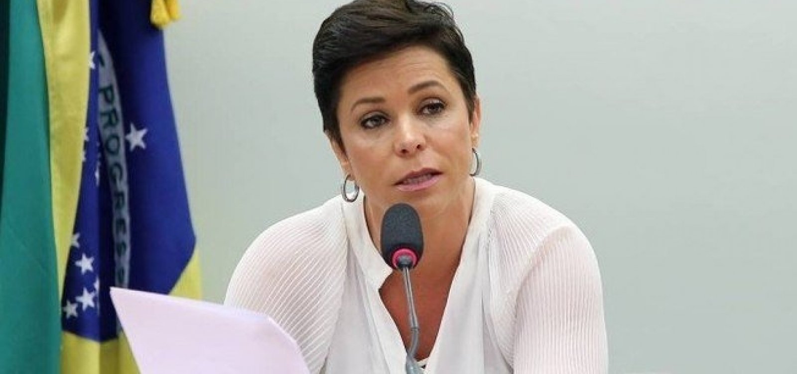 Mesmo presa, Cristiane Brasil tem candidatura à prefeitura protocolada no TRE