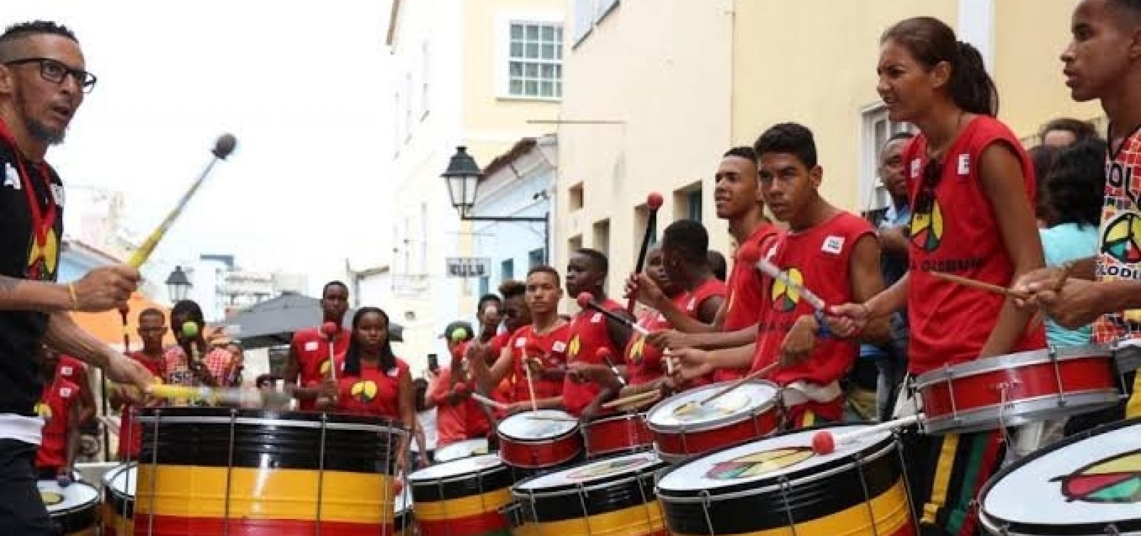 Governo da Bahia determina 50% de recursos da Lei Aldir Blanc a grupos culturais negros