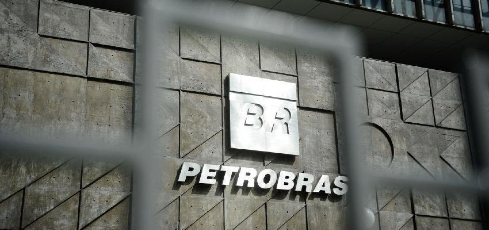 STF libera Petrobras a vender refinarias sem autorização do Congresso