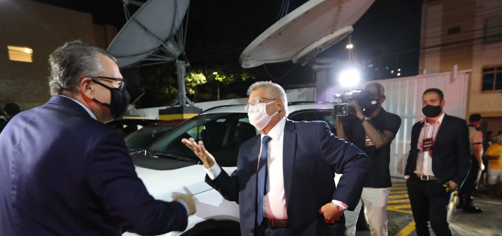 Debate: Bacelar diz que quer acabar com 'a ilha de fantasia' que Governo Neto criou na cidade