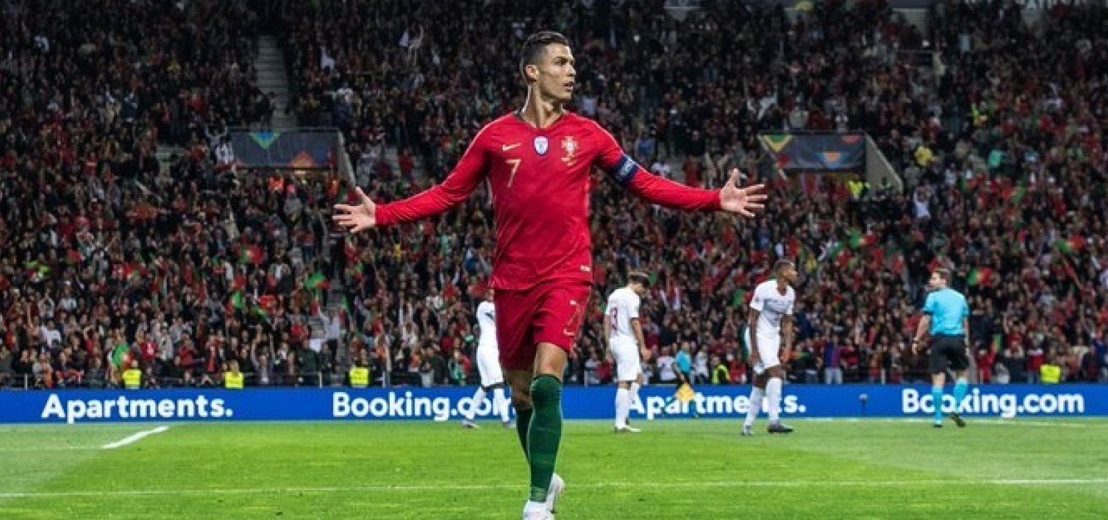 Cristiano Ronaldo é diagnosticado com coronavírus