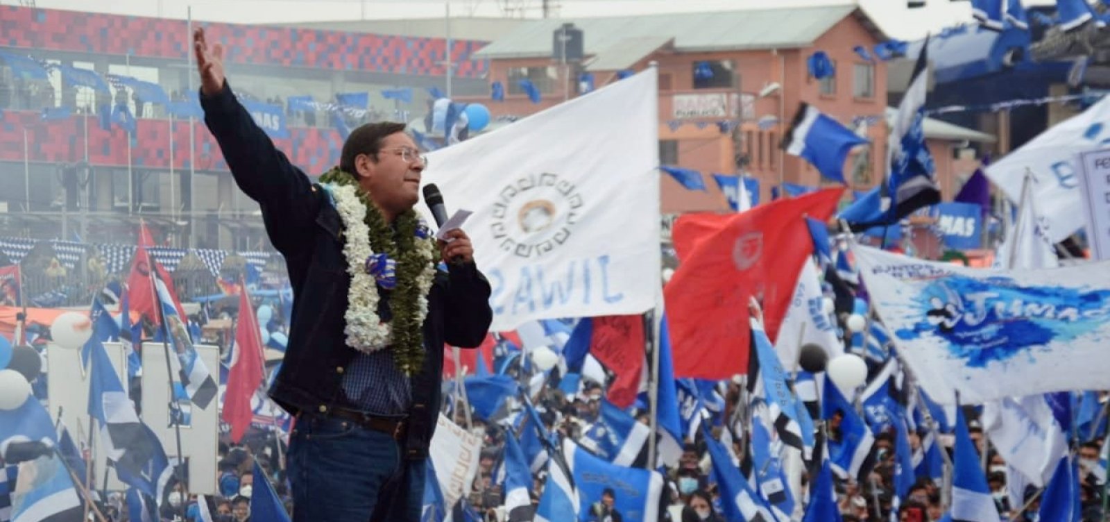Lucho Arce é eleito presidente da Bolívia no primeiro turno