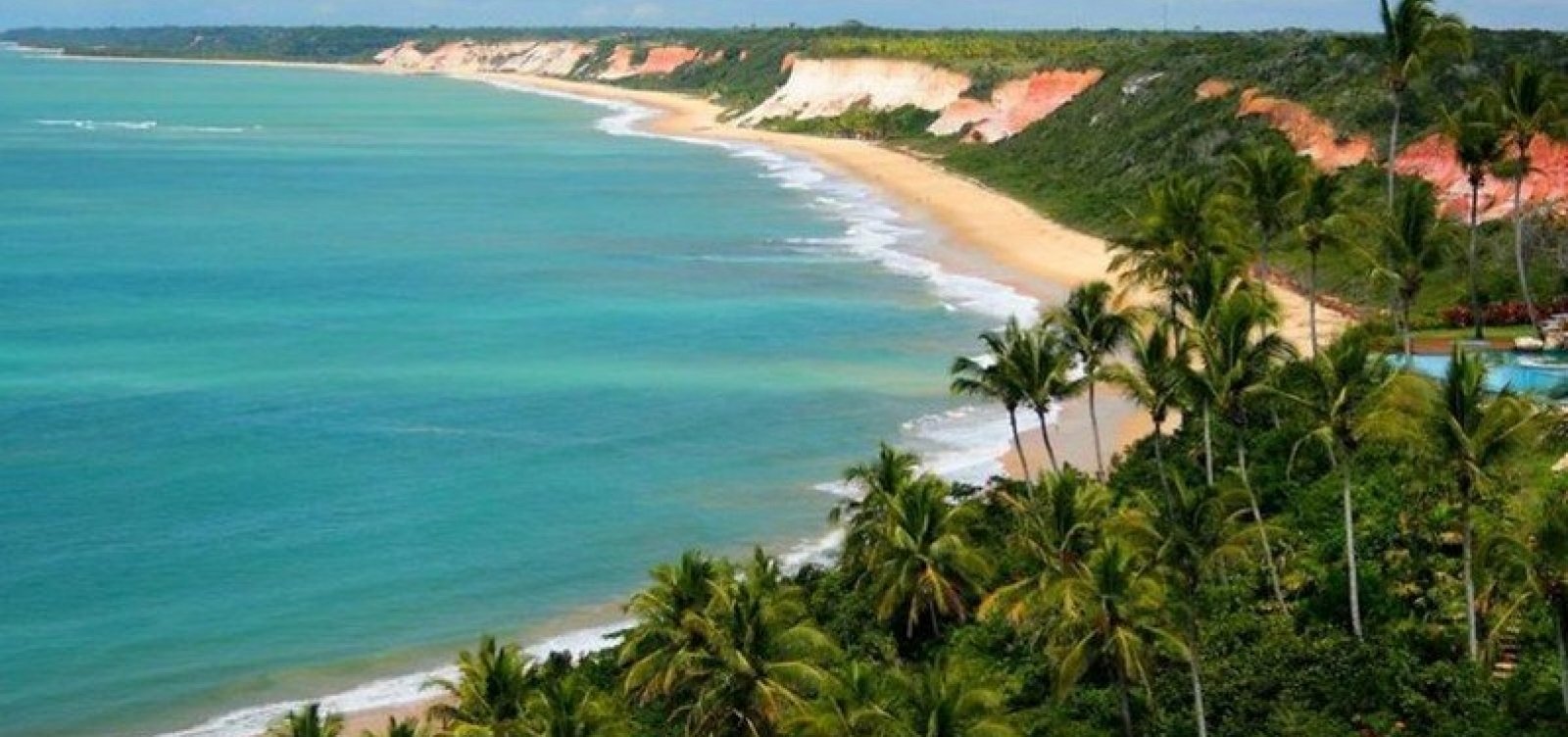 Atividade turística na Bahia cresce 48,4% entre julho e agosto