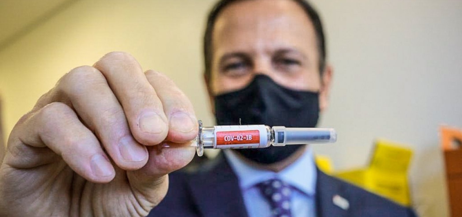 Butantan diz que Anvisa retarda importação de matéria-prima para fabricação da vacina chinesa no Brasil