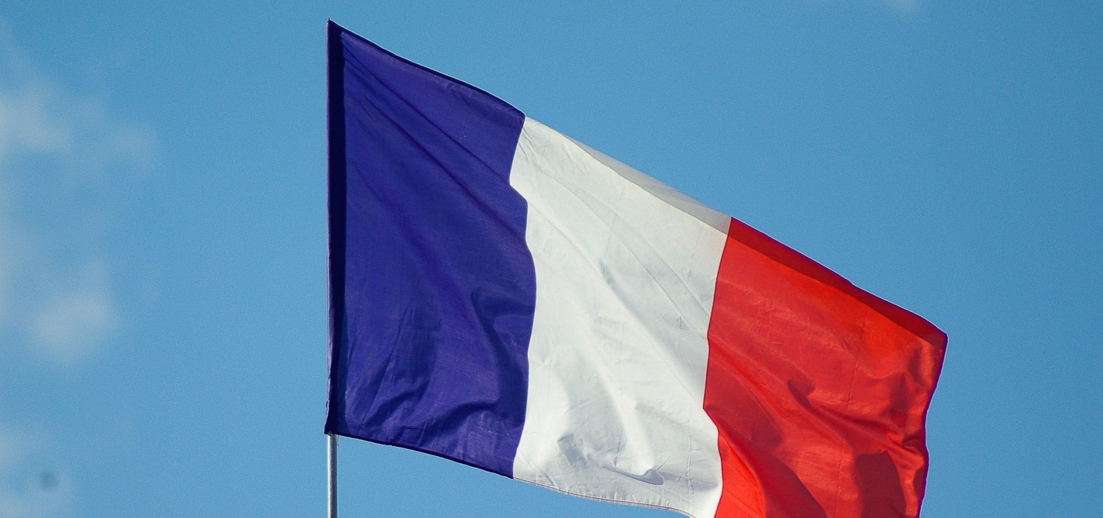França ultrapassa marca de um milhão de casos de Covid-19