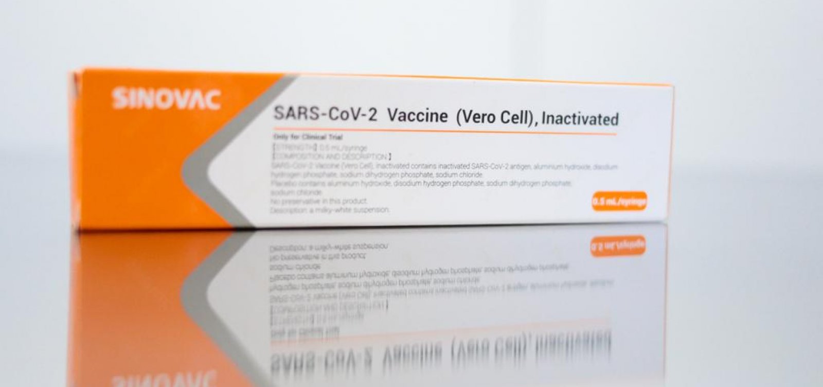 Ministério da Saúde tem 15 dias para justificar cancelamento da compra da vacina Coronavac