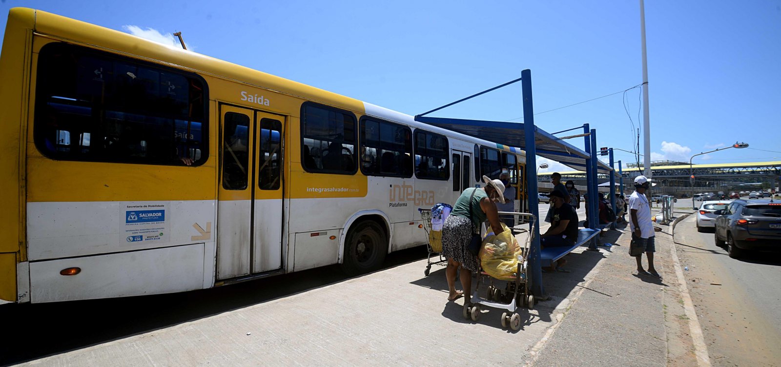Prefeitura adota 100% da frota de ônibus em horários de pico a partir desta terça