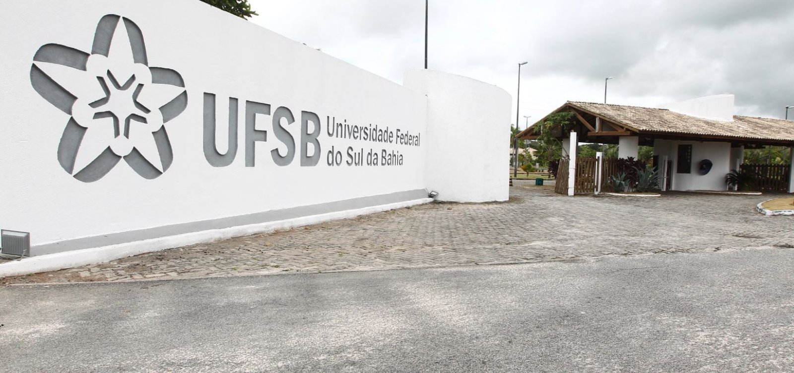 Governo da Bahia autoriza retorno às aulas do Ensino Superior a partir do dia 3 de novembro