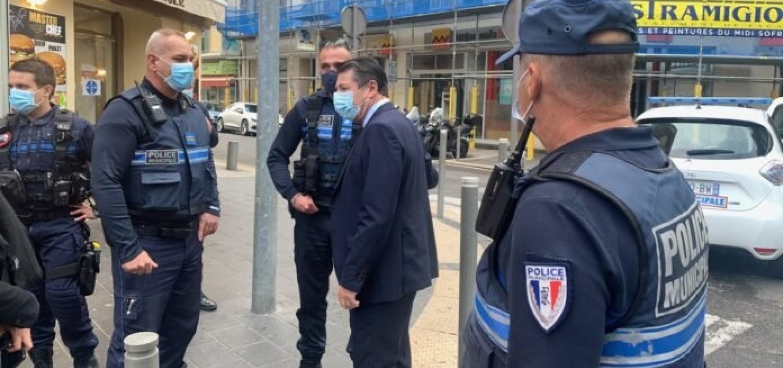 Polícia francesa prende terceiro suspeito de ataque com faca em Nice 
