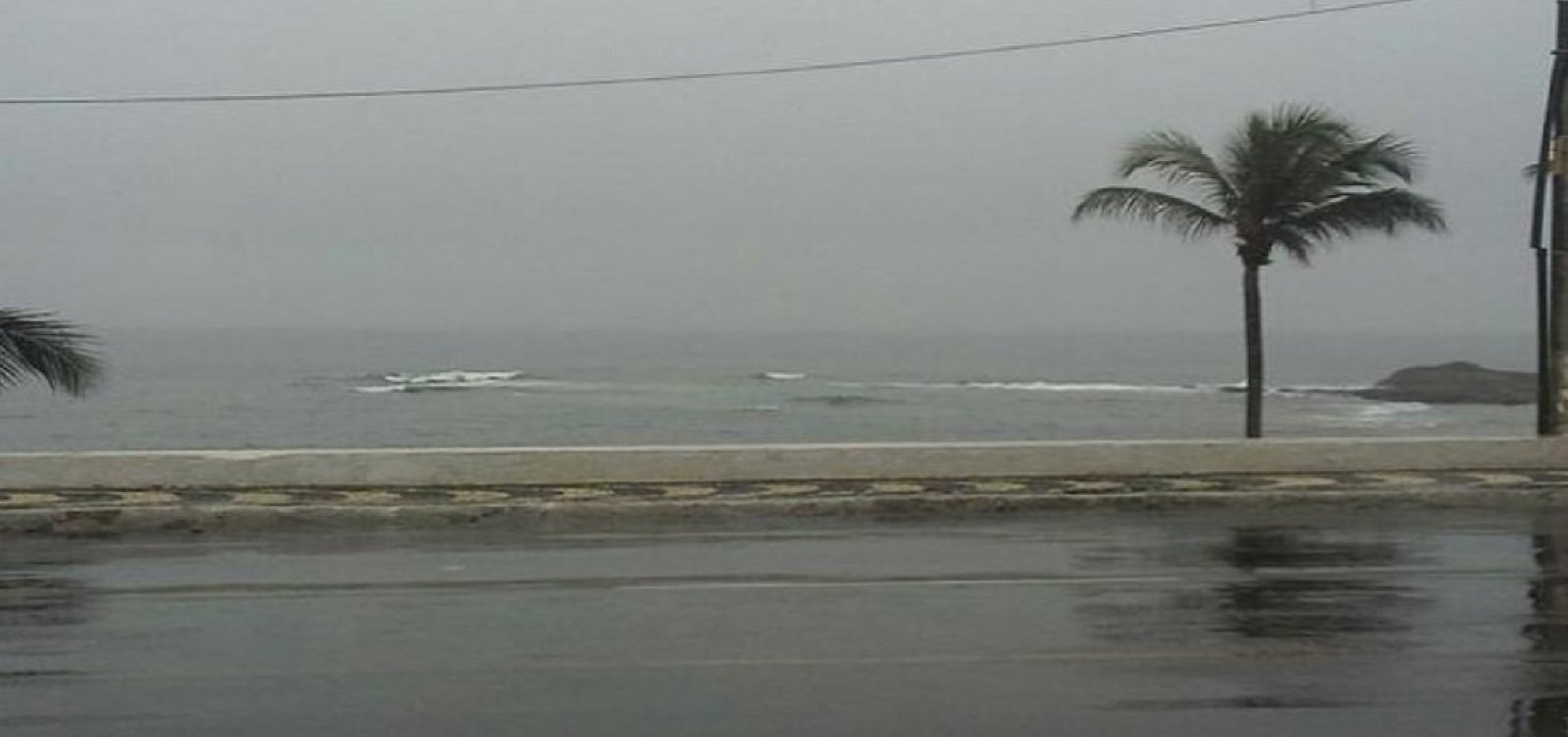 Fim de semana prolongado tem previsão de chuva e tempo nublado na Bahia 