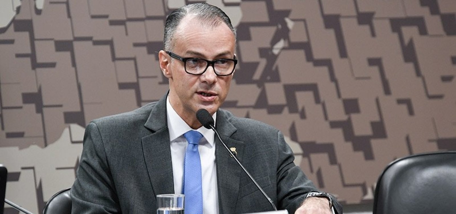 Anvisa mantém suspensão de teste de vacina mesmo com dados sobre morte