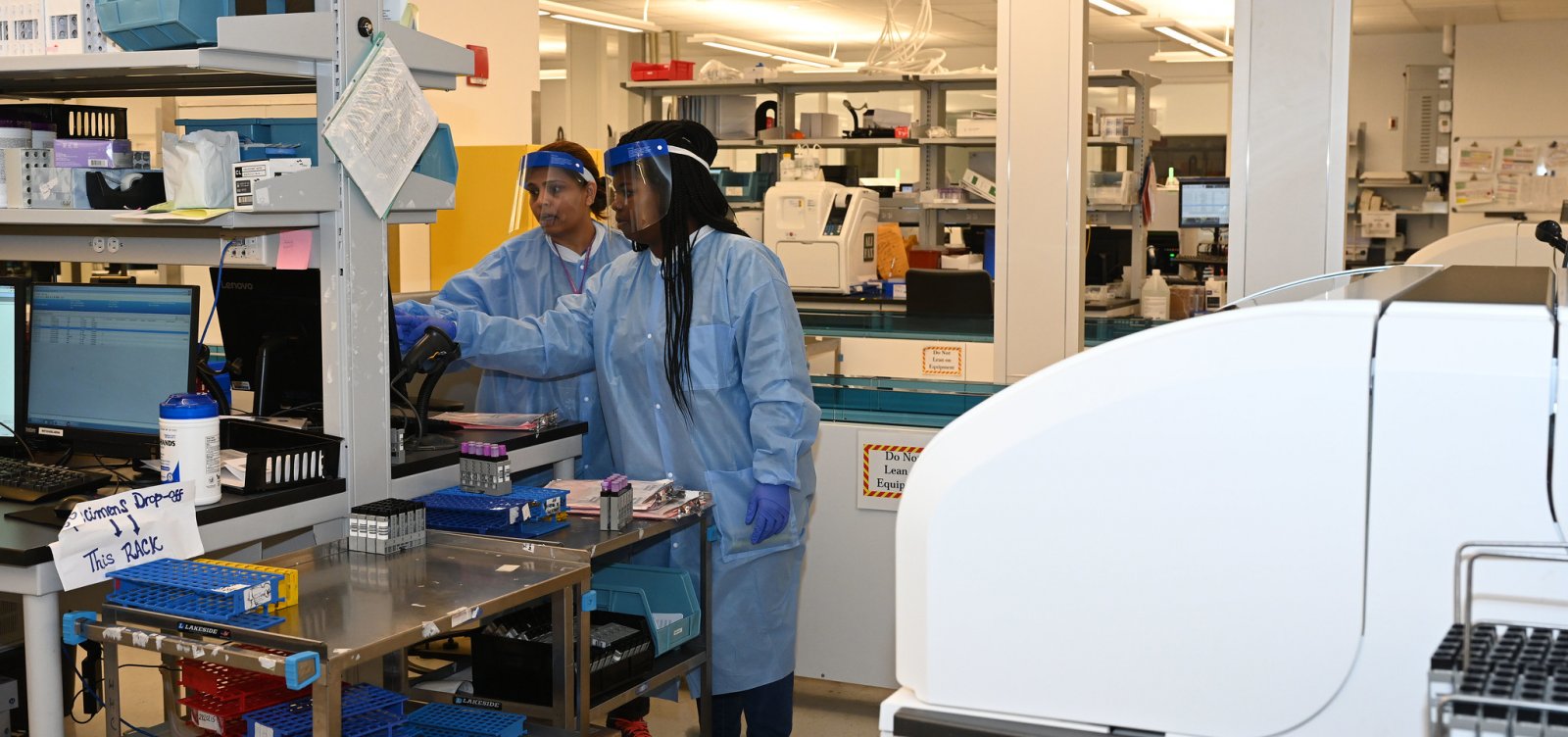 Covid-19: casos confirmados no mundo somam mais de 55 milhões, aponta Johns Hopkins