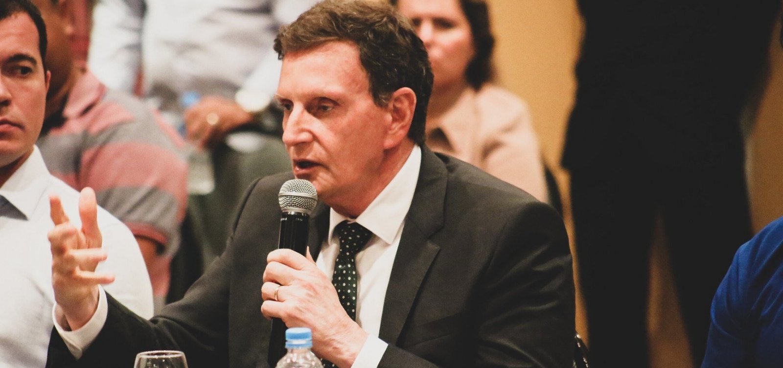 Crivella xinga governador de SP, Doria, e depois se desculpa pelo excesso